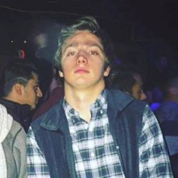 Meet your Posher, Chris - Picture 1 of 1