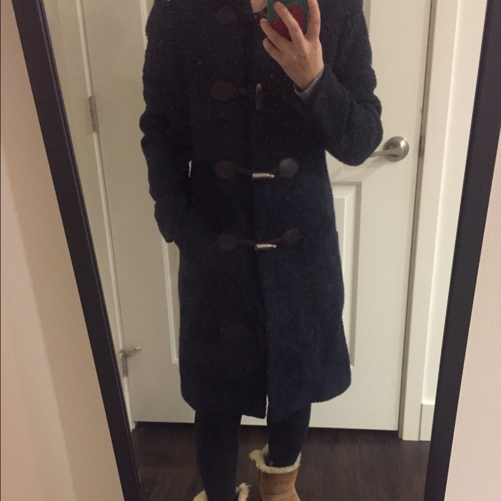 Long toggle coat in navy