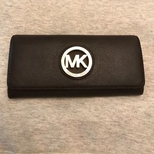 Brown leather Michael Kors wallet