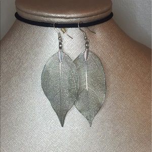 Silver-plated Filigree Leaf Earrings