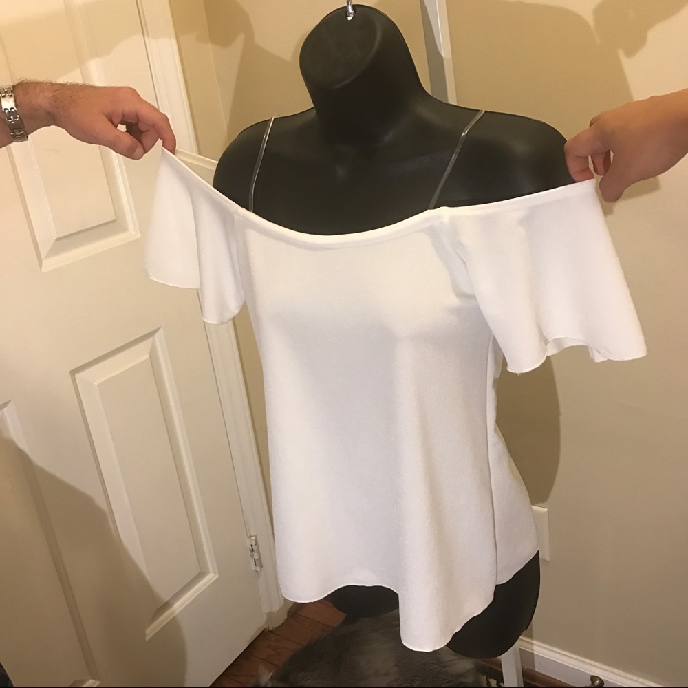 Off SHOULDER TOP - Picture 2 of 4