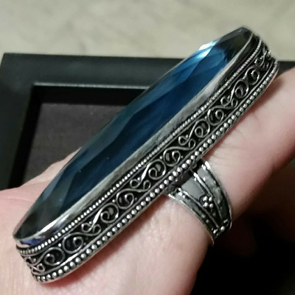 Ring - Picture 2 of 2