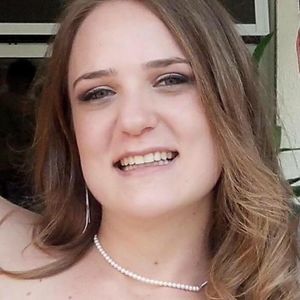 Meet your Posher, Milena