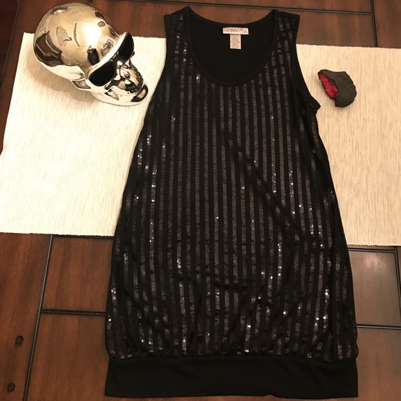 NWOT*Shiny sequence black tank - Picture 4 of 5