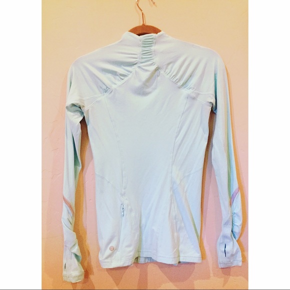 Lululemon Limited Edition Ruched Top - Picture 5 of 7