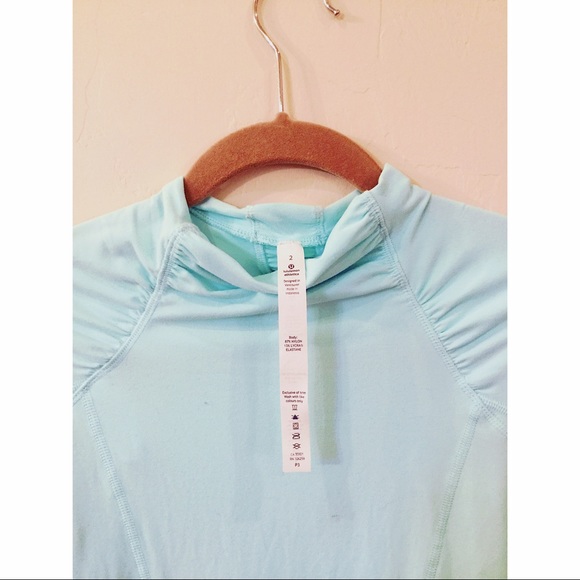 Lululemon Limited Edition Ruched Top - Picture 6 of 7