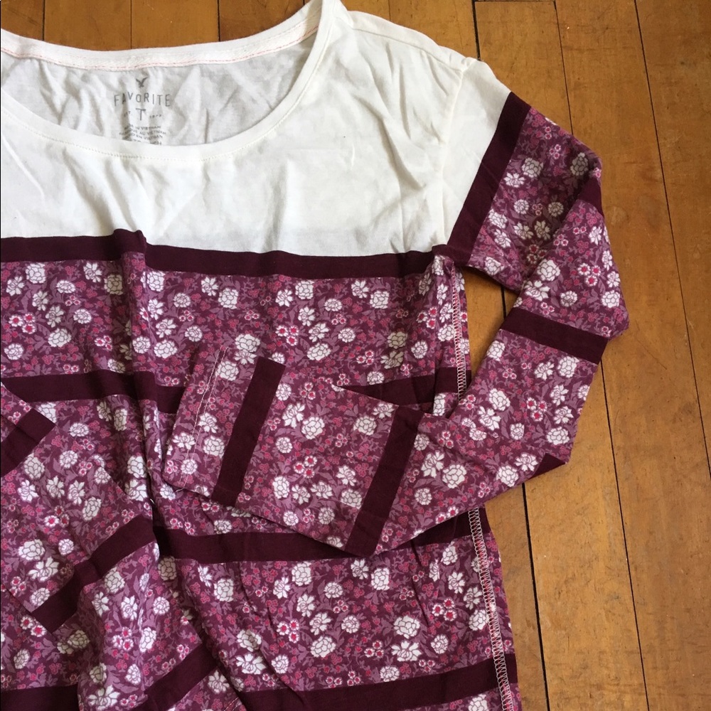 NEW American Eagle Outfitters Floral Favorite-Tee