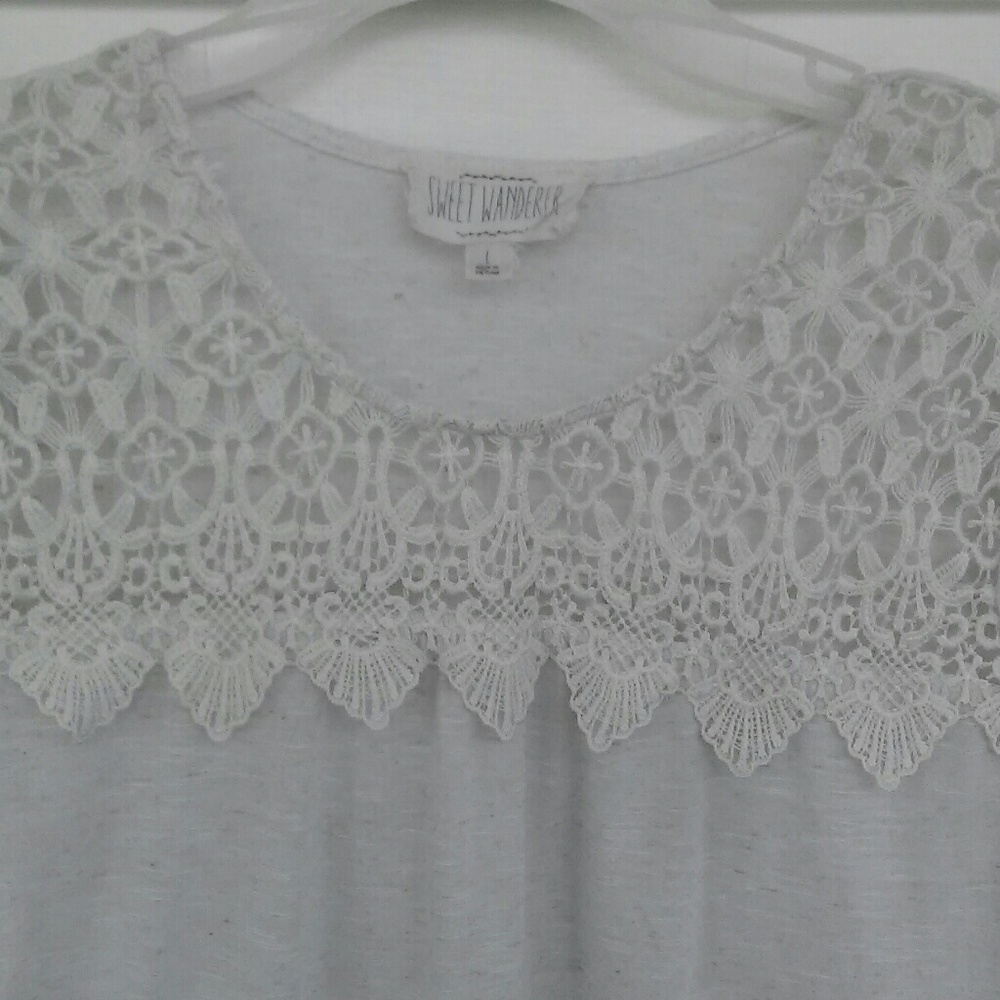 Women's Size Large Sweet Wonderer brand Top