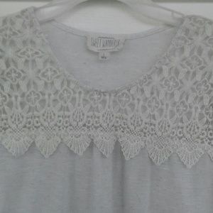 Women's Size Large Sweet Wonderer brand Top