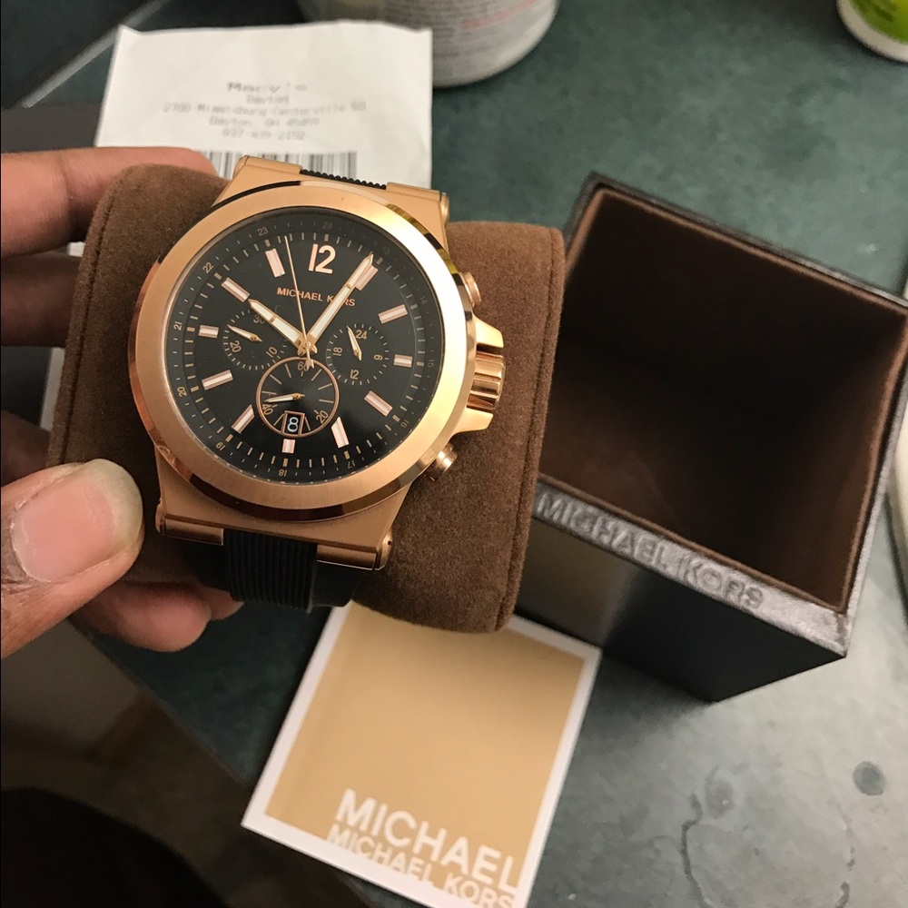 Michael Kors Watch - Picture 2 of 5