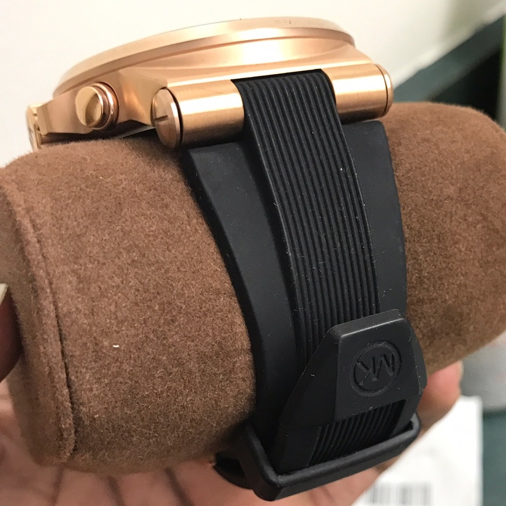 Michael Kors Watch - Picture 5 of 5