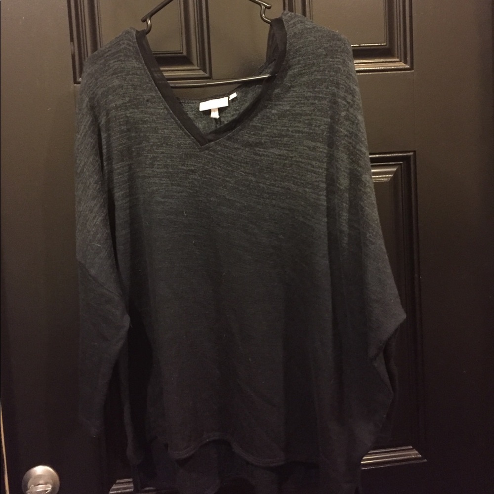 Vera Wang Long Sleeved Blouse