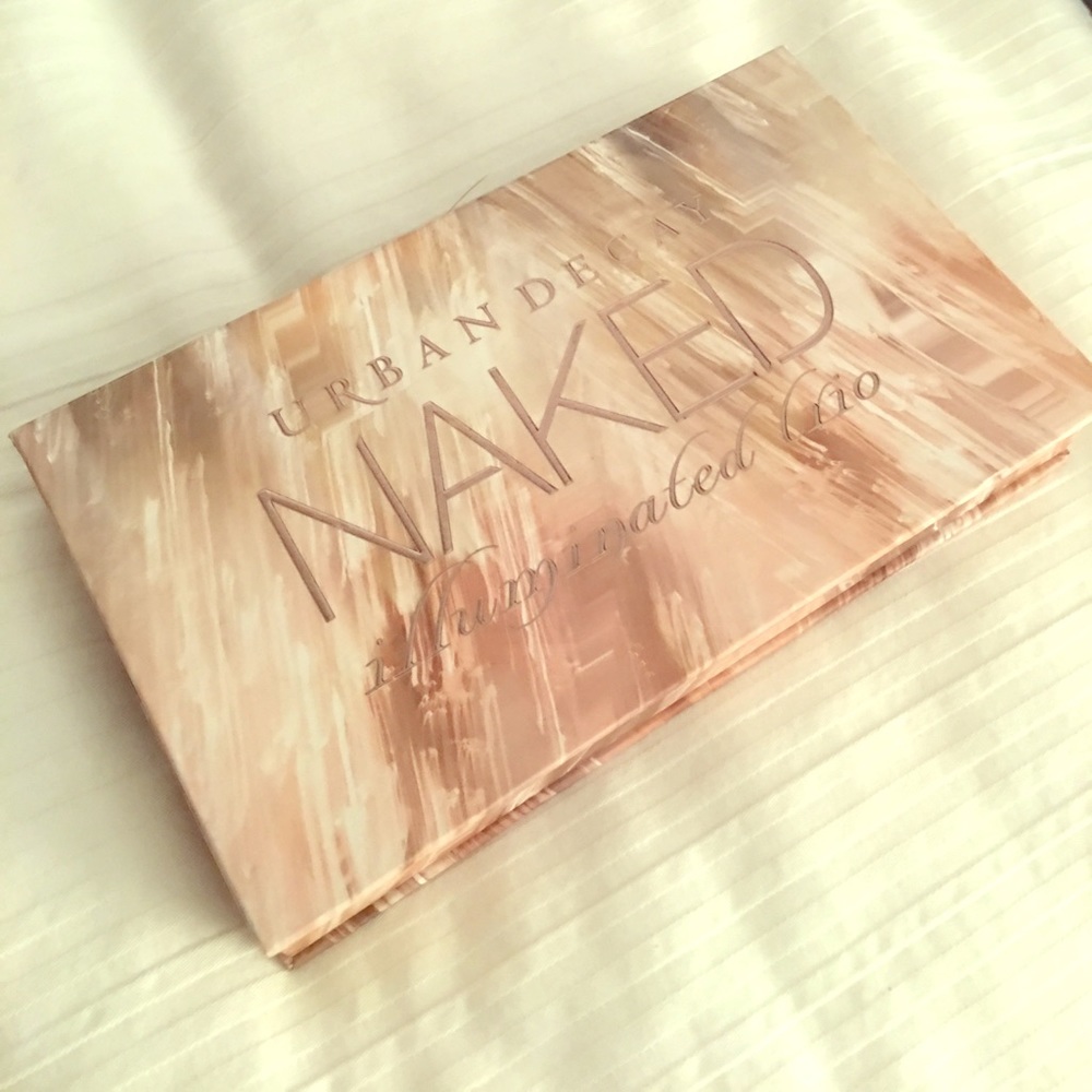 NEW Urban Decay Naked Illuminated Trio