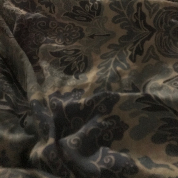 Meet your Posher, Timah - Picture 1 of 1