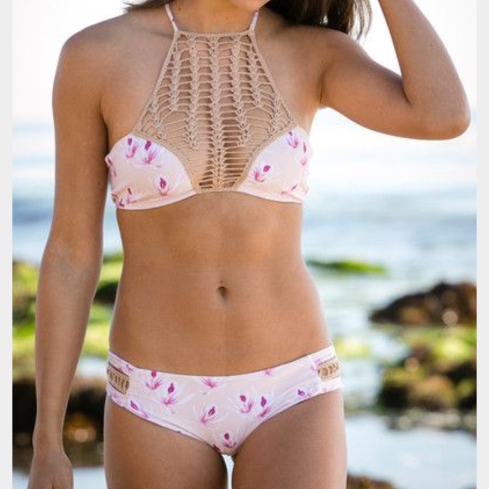 Acacia Swimwear Pikake Bottoms in Island Orchid