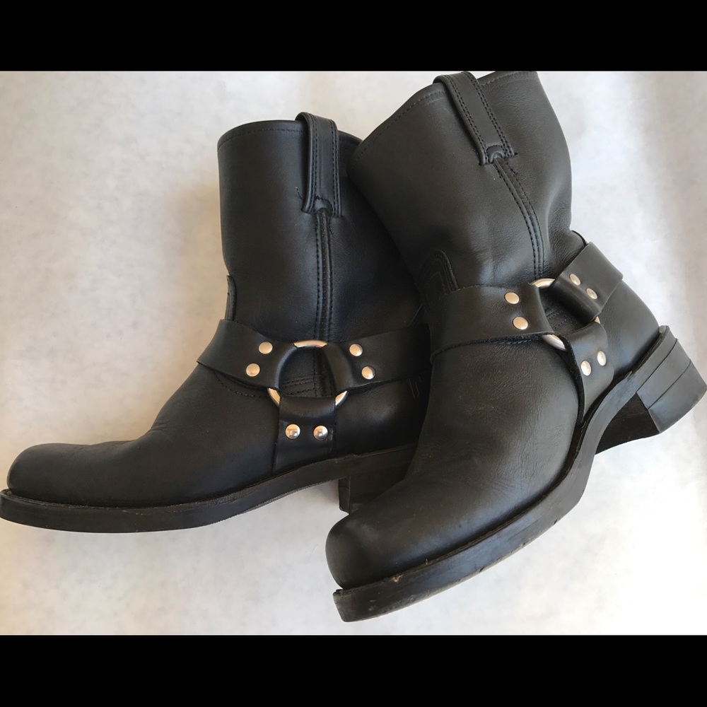 Frye Harness 8R boots