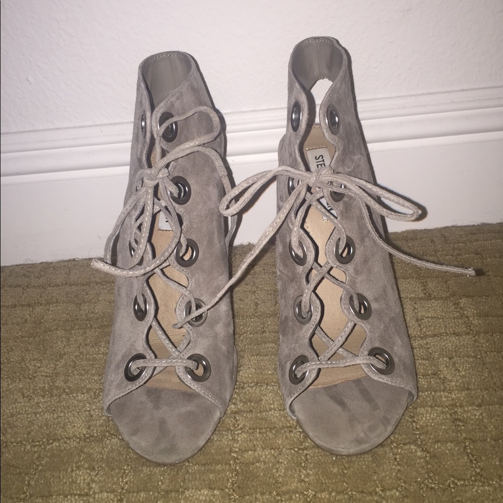 Steve Madden heels - Picture 2 of 5