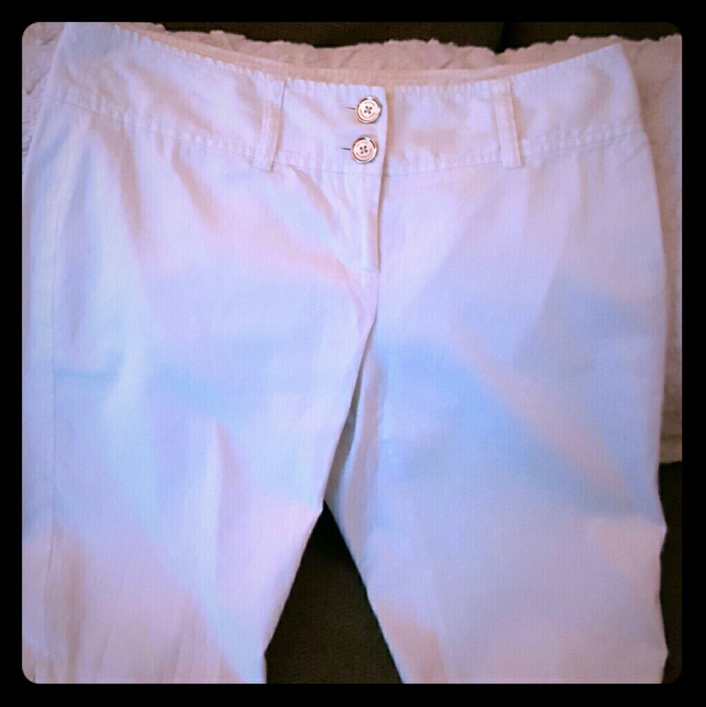Michael Kors Bermuda crisp white shorts.