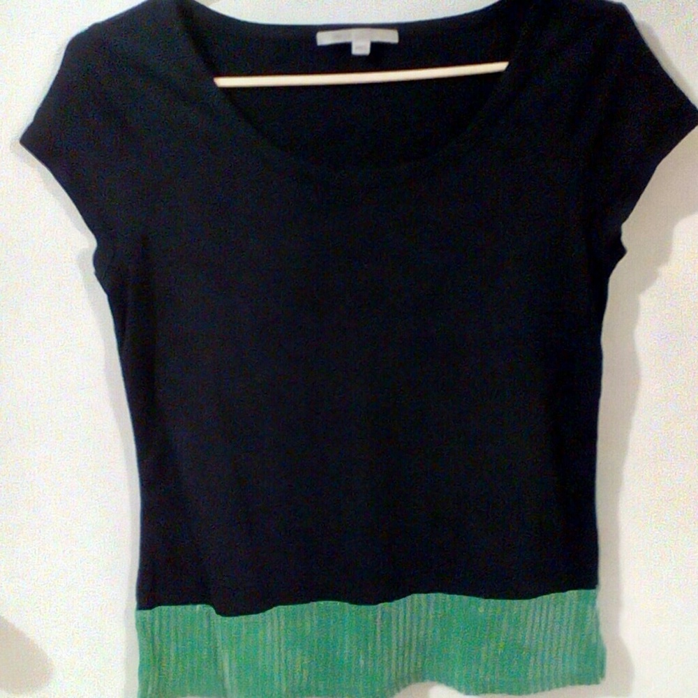 GAP Green Sequined Navy T-Shirt