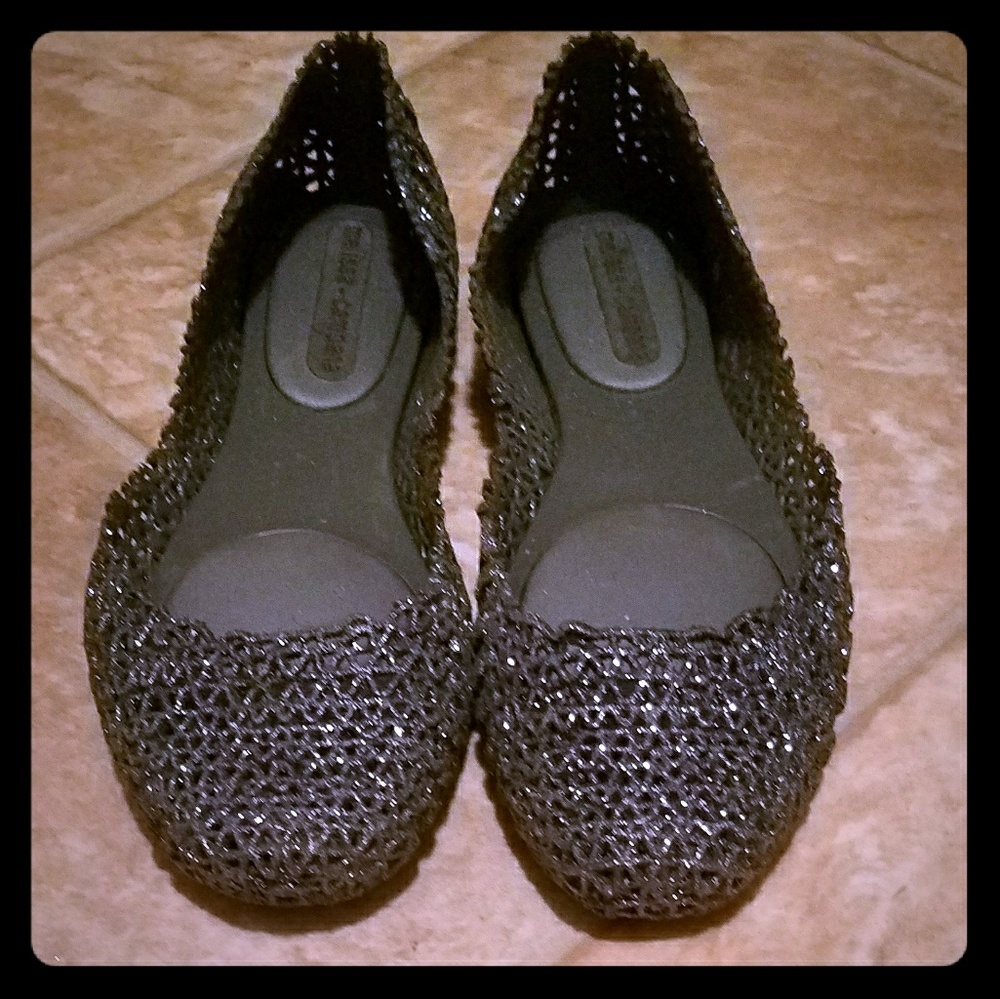 Melissa black zig zag