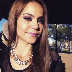 Meet your Posher, Perla marina