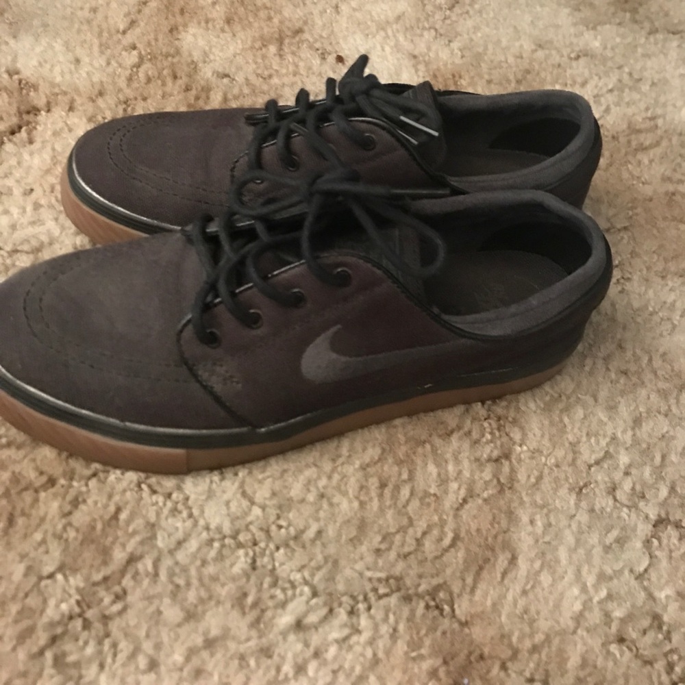 Nike Janoski