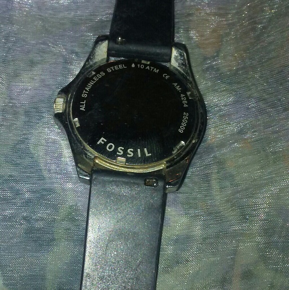 Watch - Picture 2 of 3