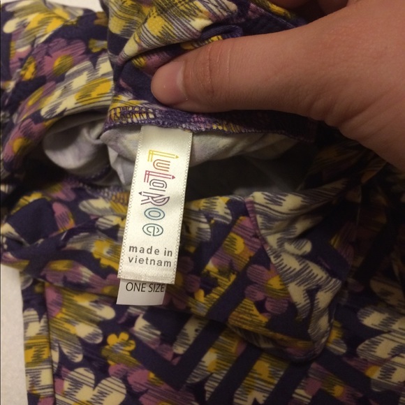 LulaRoe OS leggings - Picture 4 of 7