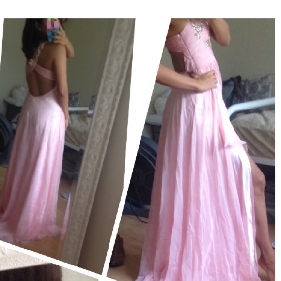🌸Pageant Gown (Backless and Beaded) - Picture 3 of 3