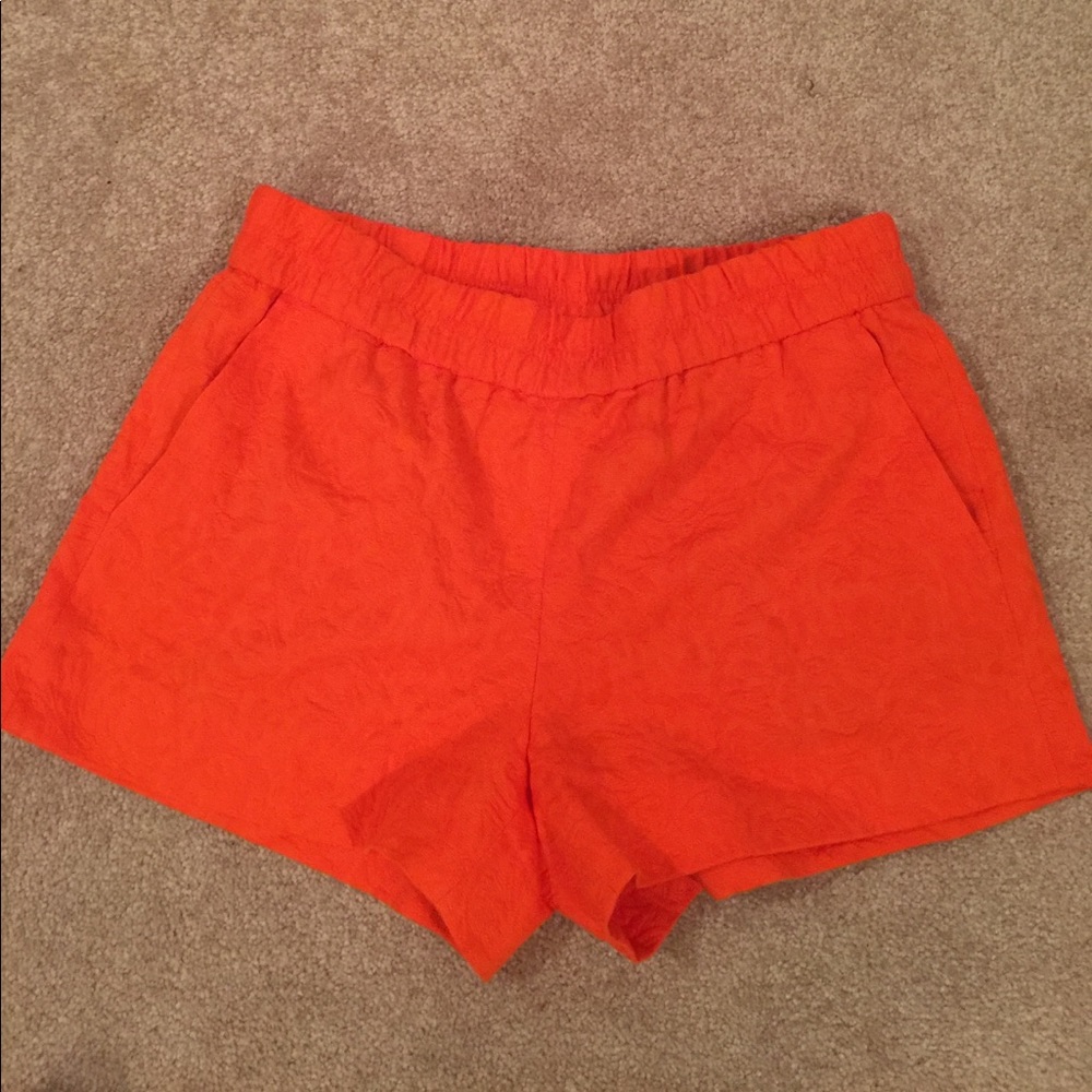 Like 🆕 J. Crew summer shorts 😎🍍🌺🌴