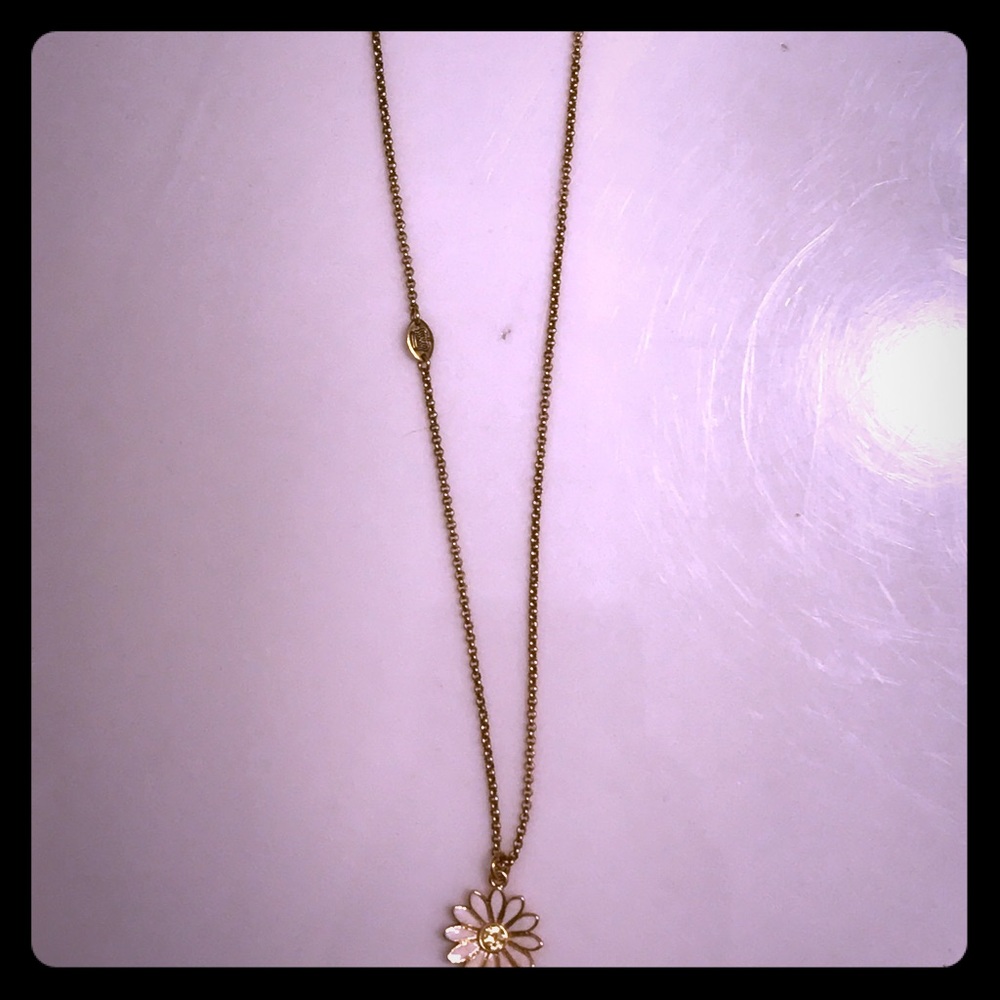 Juicy couture daisy necklace w adjustable length🌻