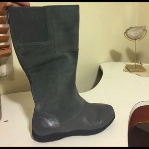Softwalk gray leather boot 9