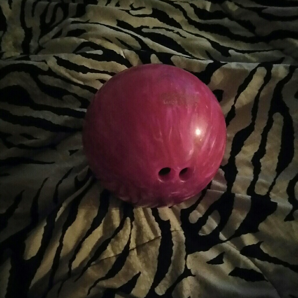 Bowling ball size 10