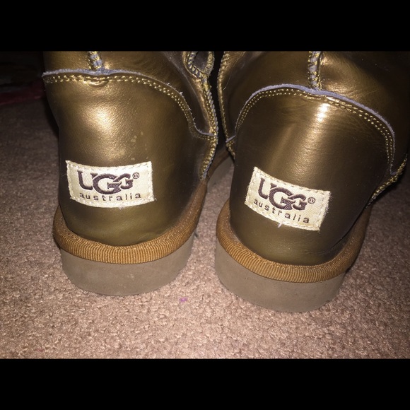 Bronze Ugg boots - Picture 2 of 2