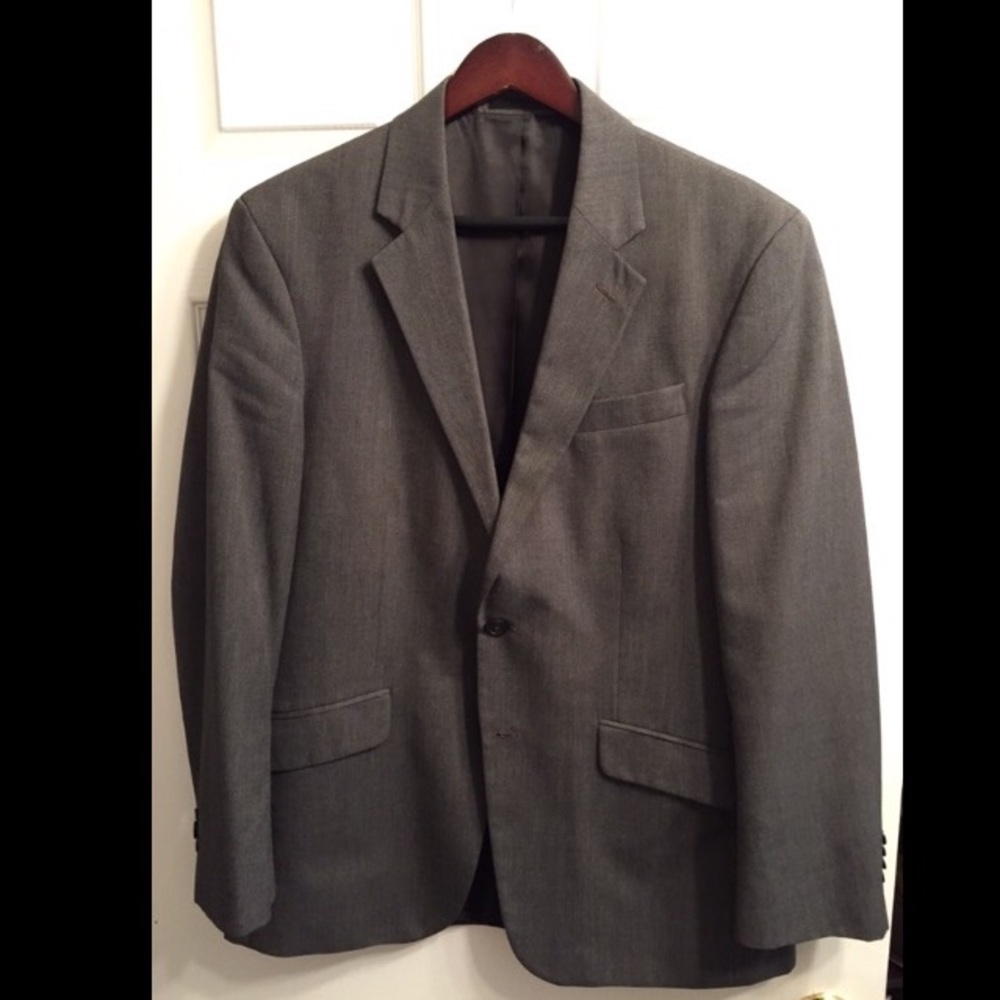 Kenneth Cole  40S slim fit Gray suit