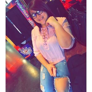 Meet your Posher, Ivelisse