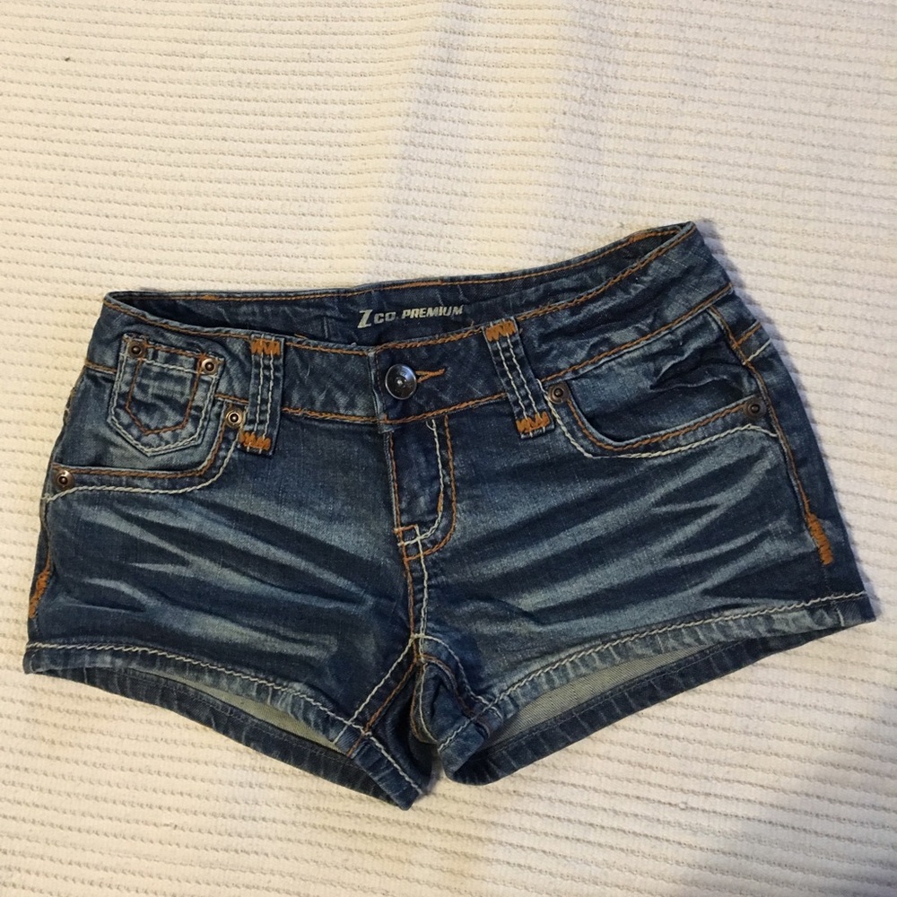Short shorts