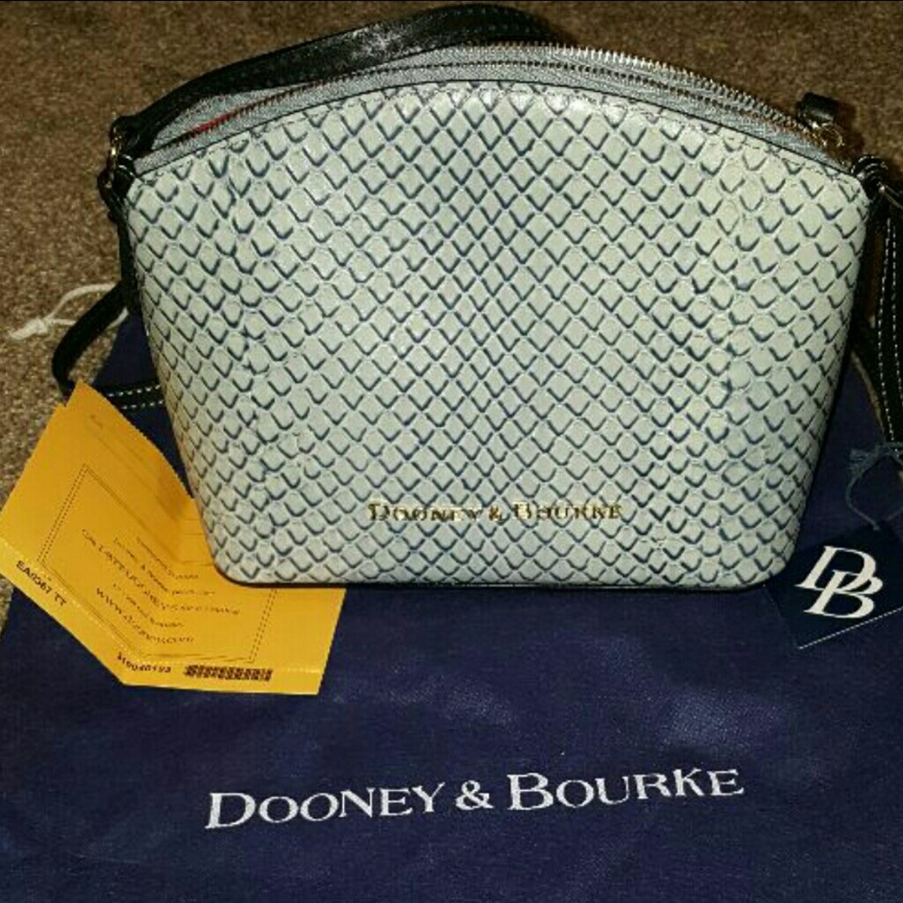 🚫SOLD🚫 Dooney & Bourke Crossbody Handbag