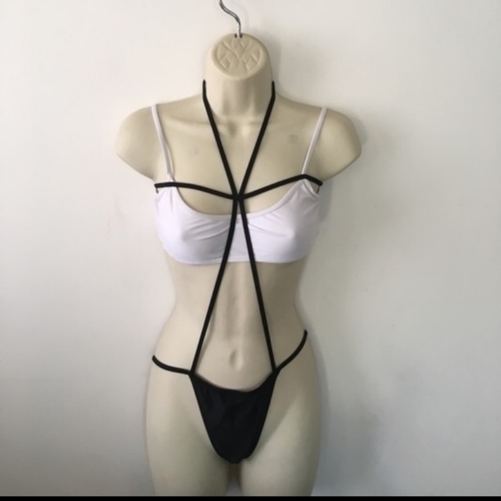 NEW sexy B&W cute minimalist 2 piece swimsuit.