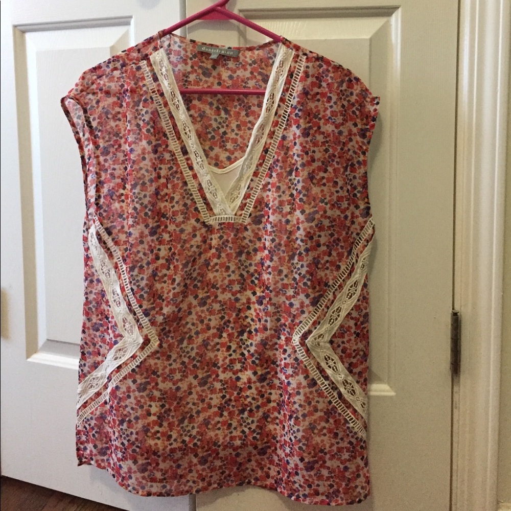 Daniel Rainn top. Only worn once. Very flattering!