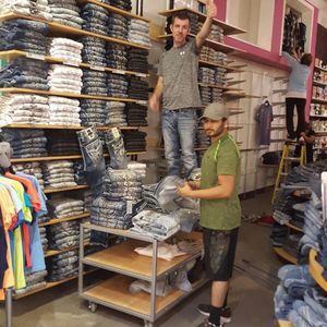 Meet your Posher, Joshua