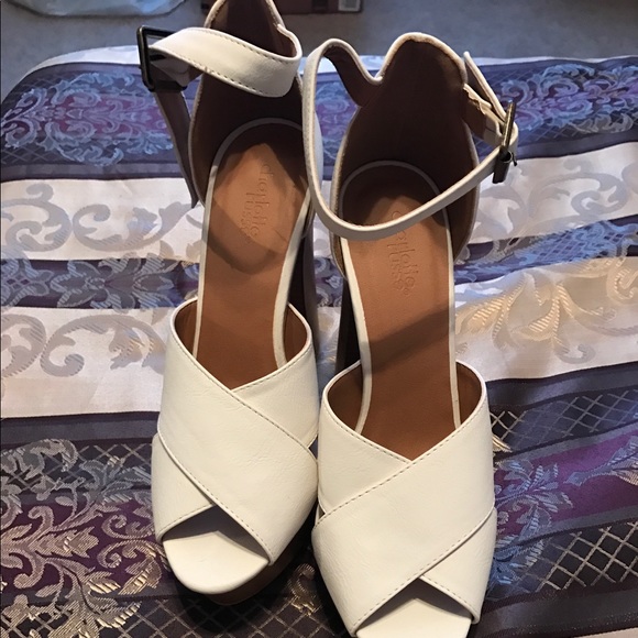 Heels - Picture 2 of 2