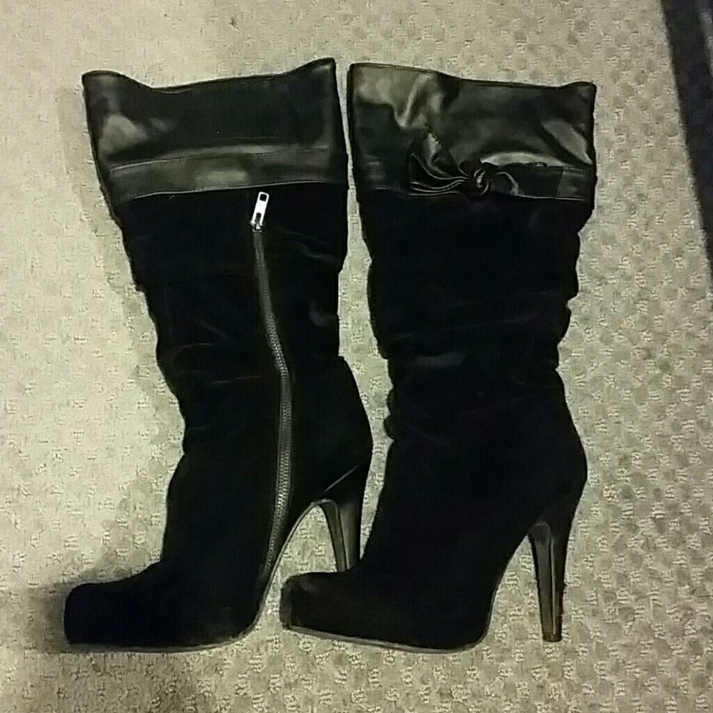 Black velvet boots