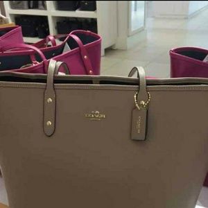 Coach City Tote - Great Neutral Color!