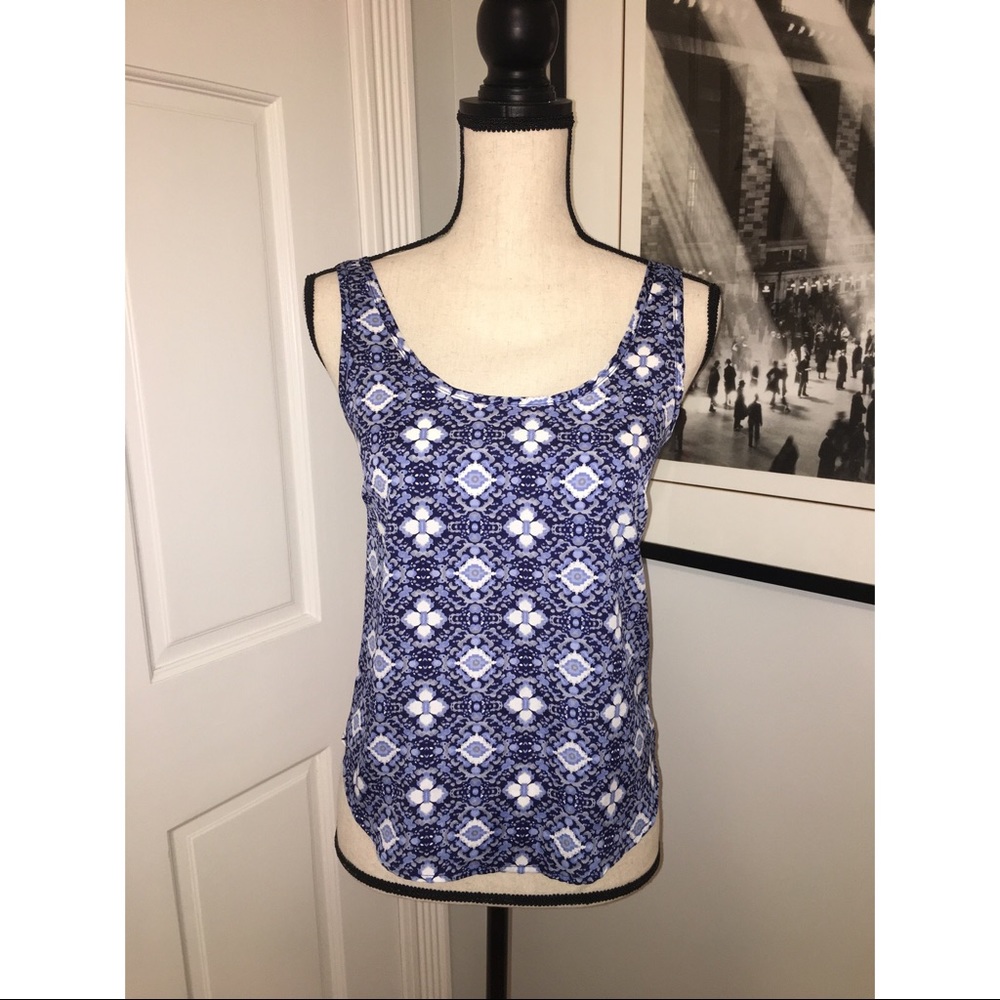 Women's printed Blouse tank size xs - Picture 1 of 6