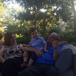 Meet your Posher, Hala