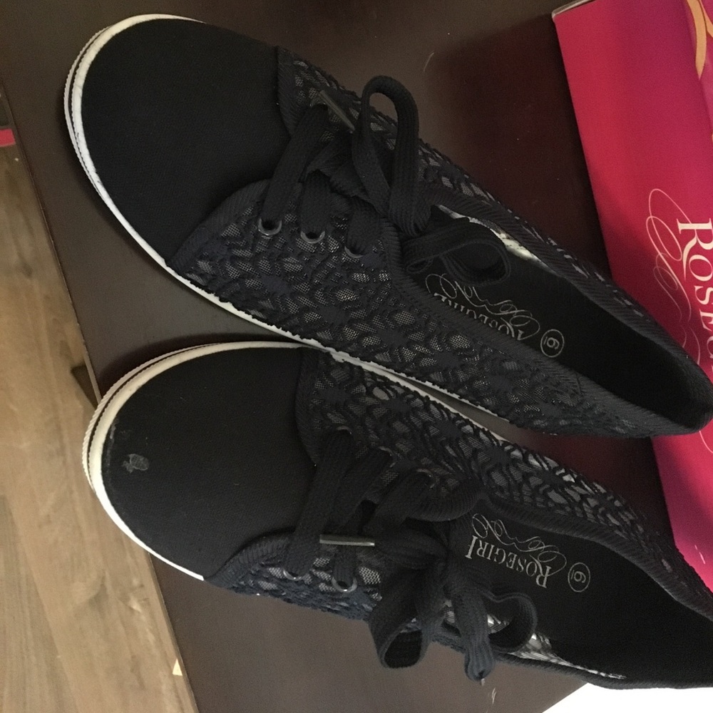 Casual women shoes