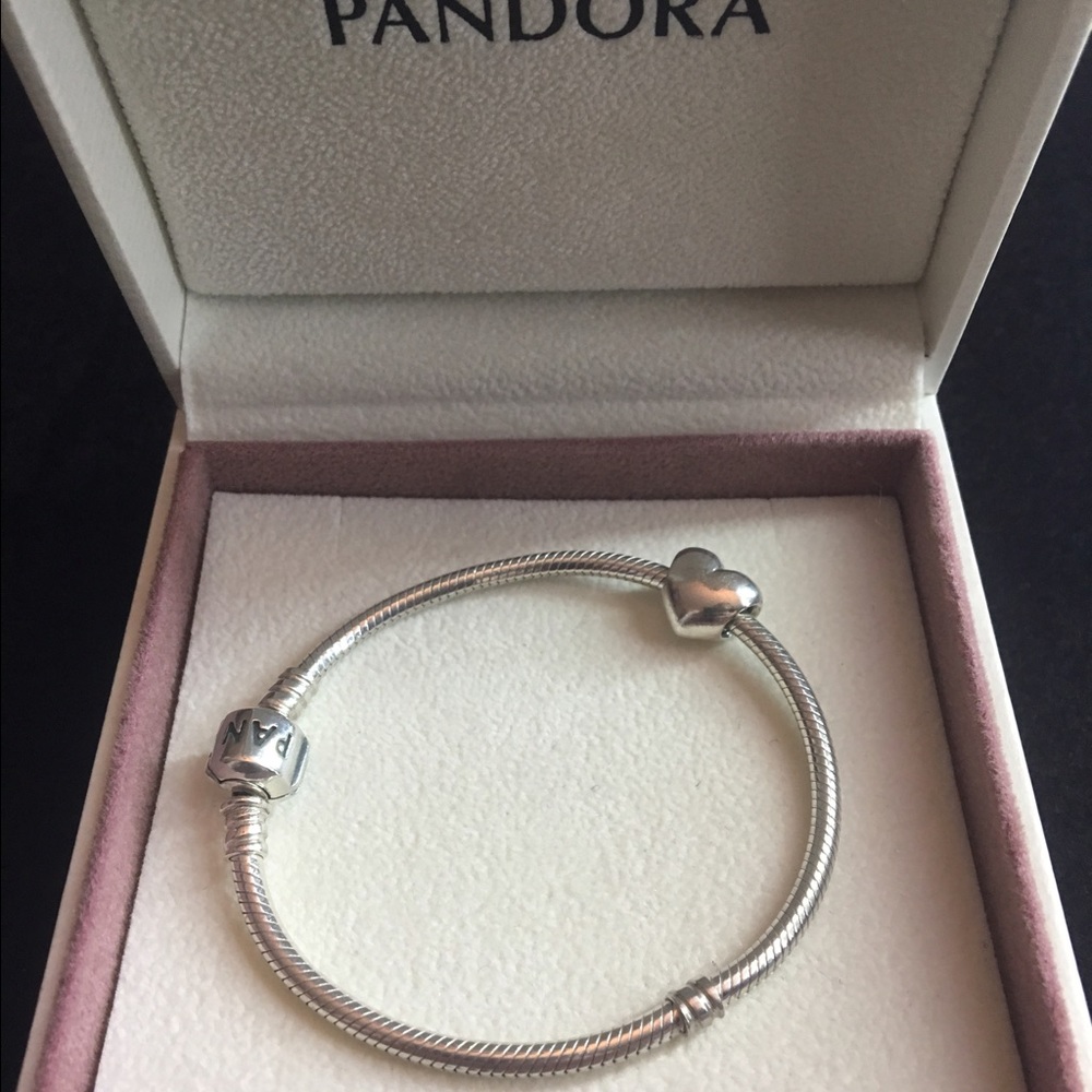 PANDORA | Bracelet & Charm Set