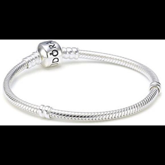 PANDORA | Bracelet & Charm Set - Picture 6 of 6