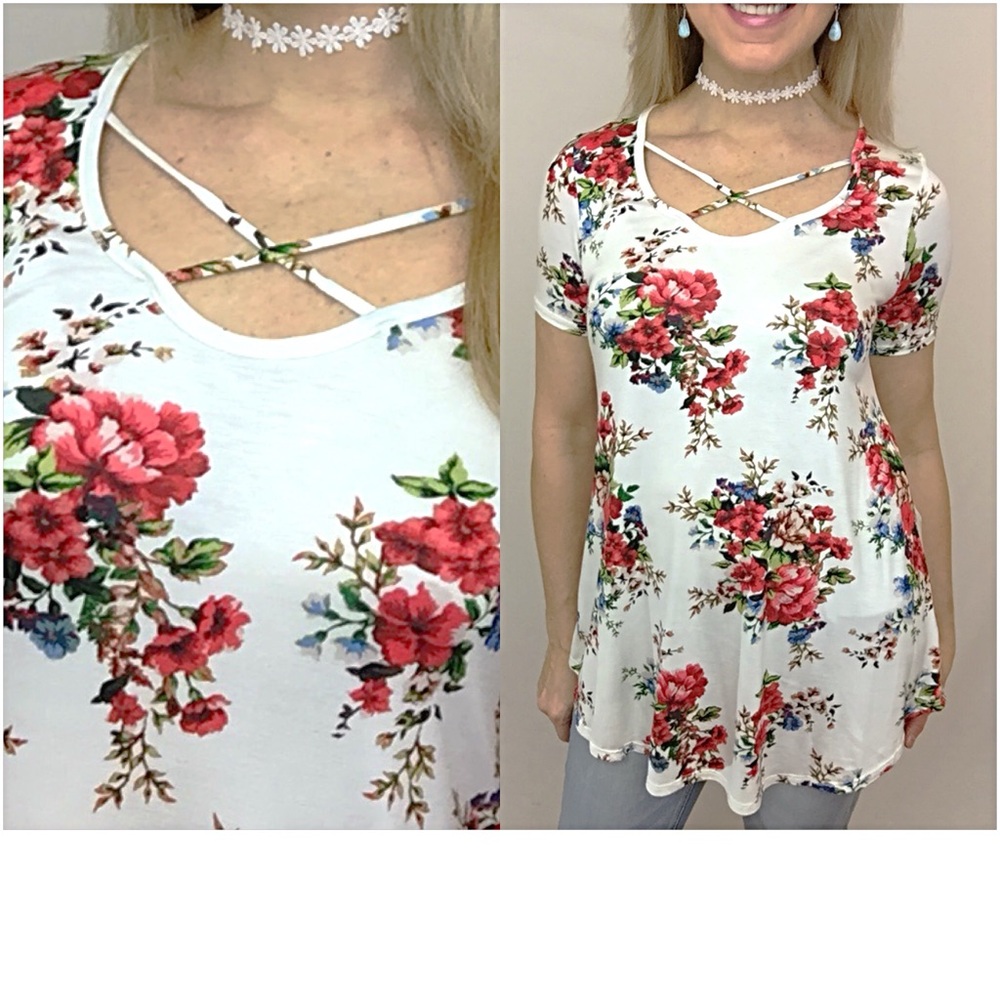 🔴PRICEDROP🔴Floral Crisscross Tunic Top SM sold - Picture 4 of 6
